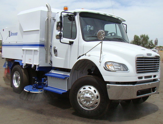 Why Choose Nescon’s XBroom over other street sweeping? Largest hopper and extremely rugged construction.