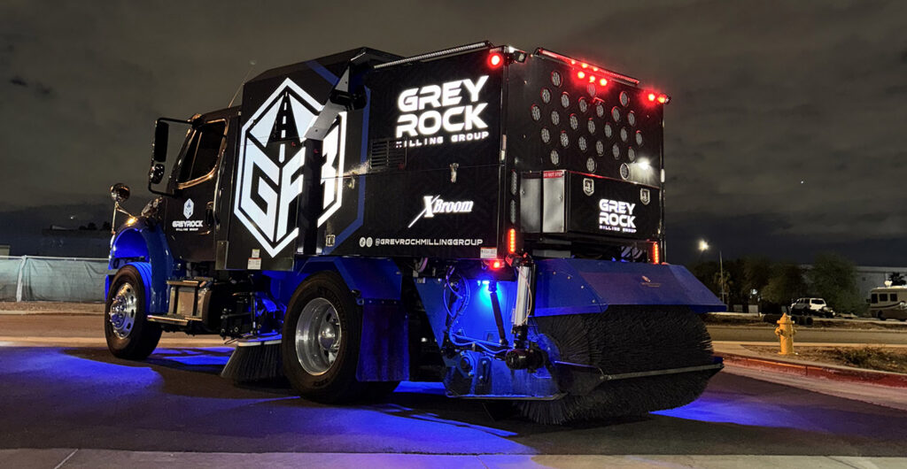 What Contractors Look for in a Heavy-Duty Street Sweeper | XBroom